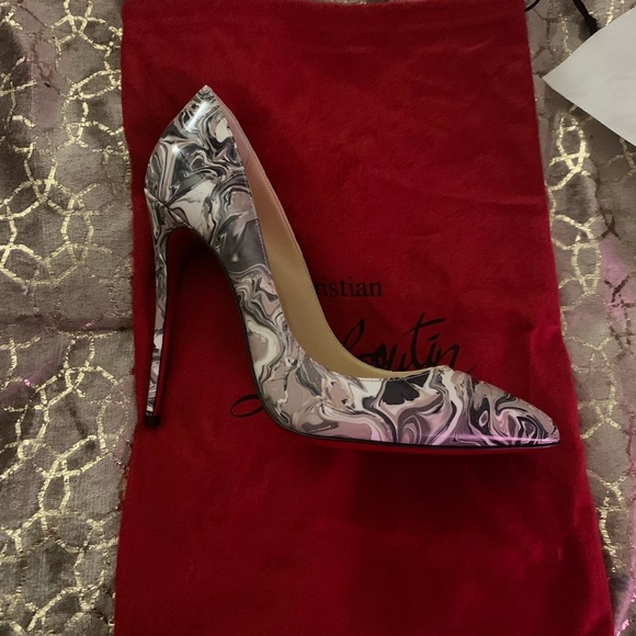 Heels - Picture 5 of 6